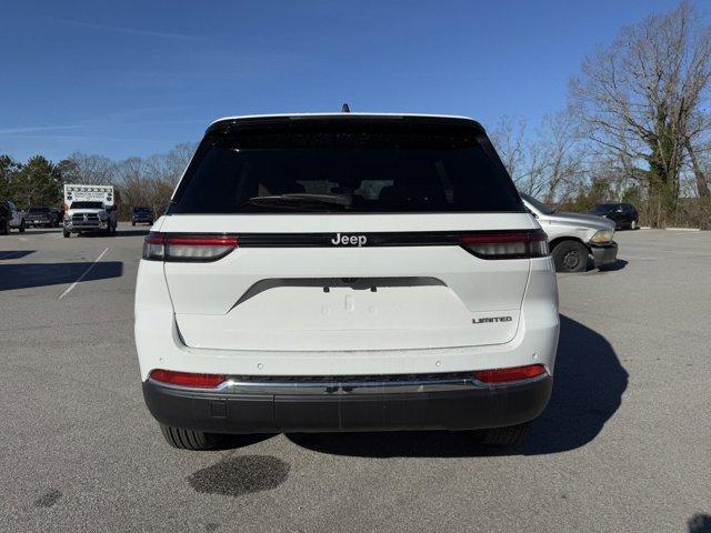 new 2025 Jeep Grand Cherokee car, priced at $42,042