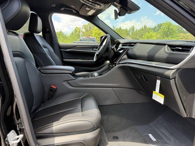 new 2025 Jeep Grand Cherokee L car, priced at $51,215