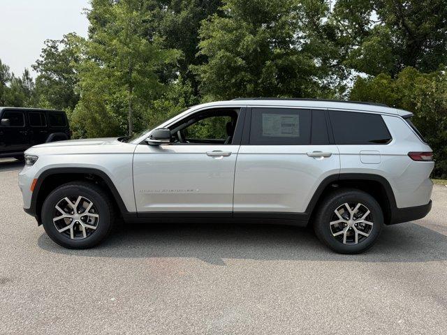 new 2025 Jeep Grand Cherokee L car, priced at $48,490