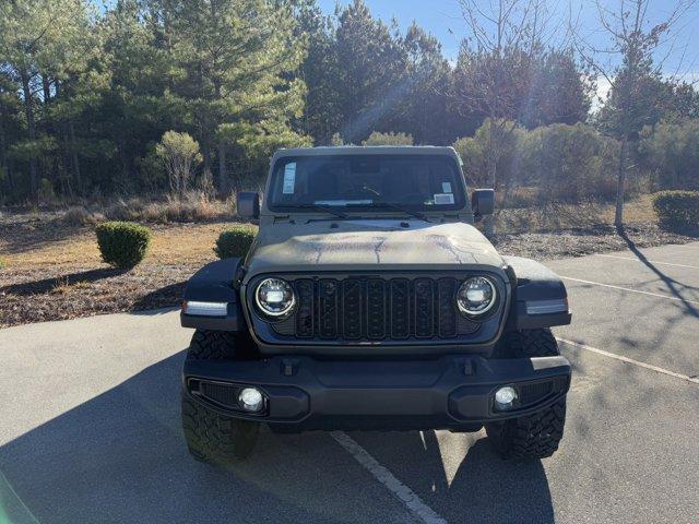 new 2025 Jeep Gladiator car, priced at $53,168