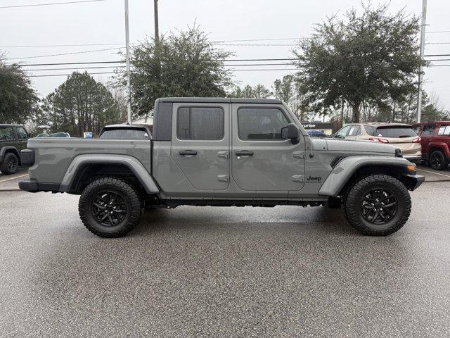 used 2022 Jeep Gladiator car, priced at $33,990