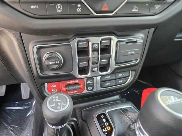 new 2025 Jeep Gladiator car, priced at $48,768