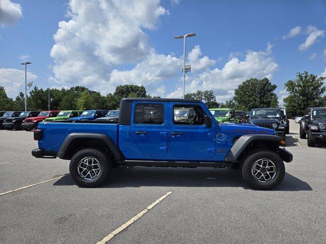 new 2025 Jeep Gladiator car, priced at $48,768