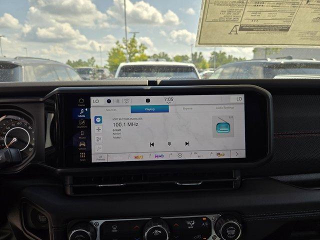 new 2025 Jeep Gladiator car, priced at $48,768