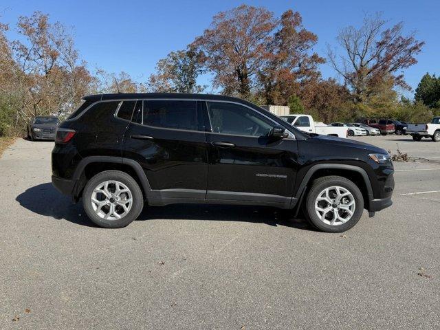 new 2025 Jeep Compass car, priced at $26,876