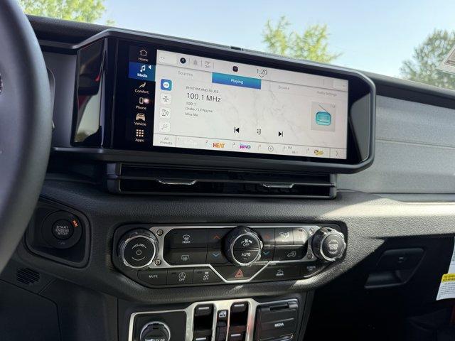new 2025 Jeep Gladiator car, priced at $45,535