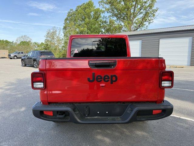 new 2025 Jeep Gladiator car, priced at $45,480