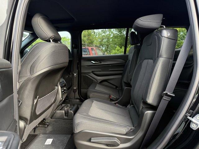 new 2025 Jeep Grand Cherokee L car, priced at $42,125