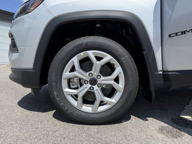 new 2025 Jeep Compass car, priced at $28,337