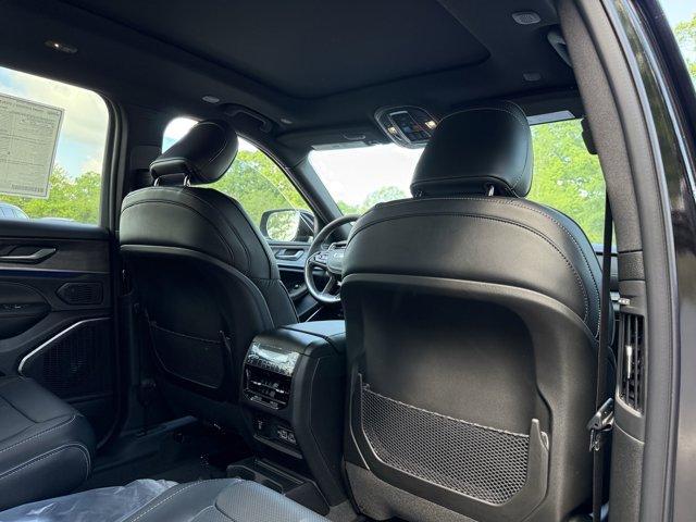 new 2025 Jeep Grand Cherokee L car, priced at $58,179