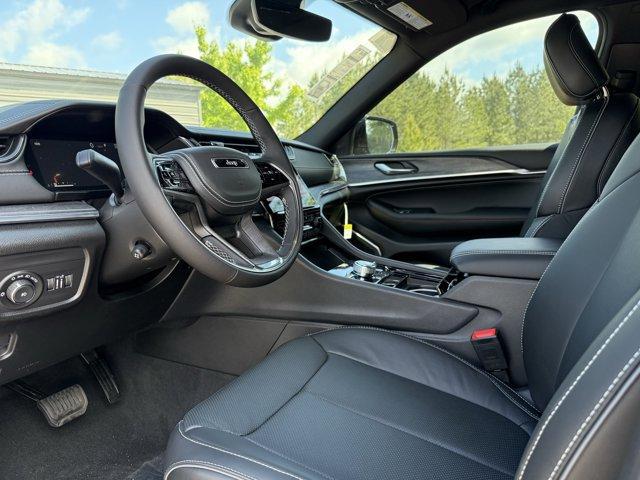 new 2025 Jeep Grand Cherokee L car, priced at $58,179