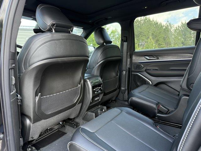 new 2025 Jeep Grand Cherokee L car, priced at $58,179