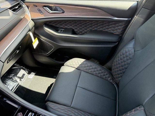 new 2025 Jeep Grand Cherokee L car, priced at $65,675