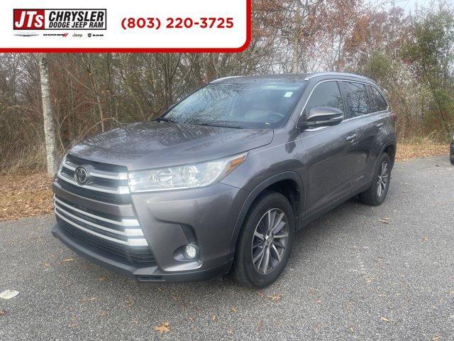 used 2019 Toyota Highlander car, priced at $26,990