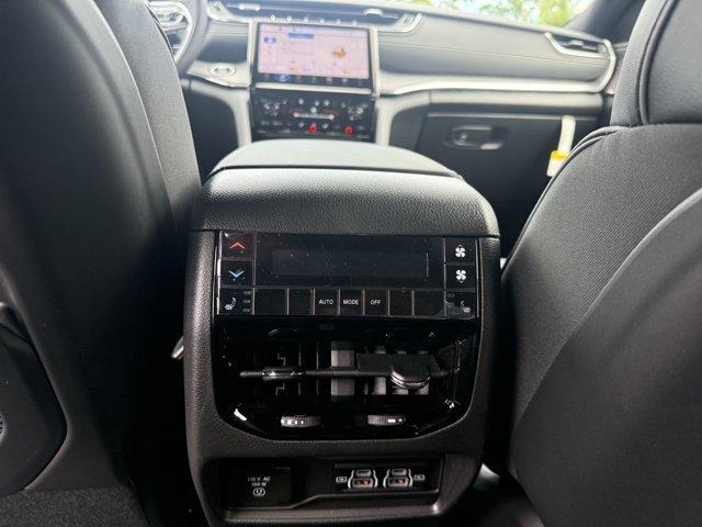 new 2025 Jeep Grand Cherokee L car, priced at $60,990