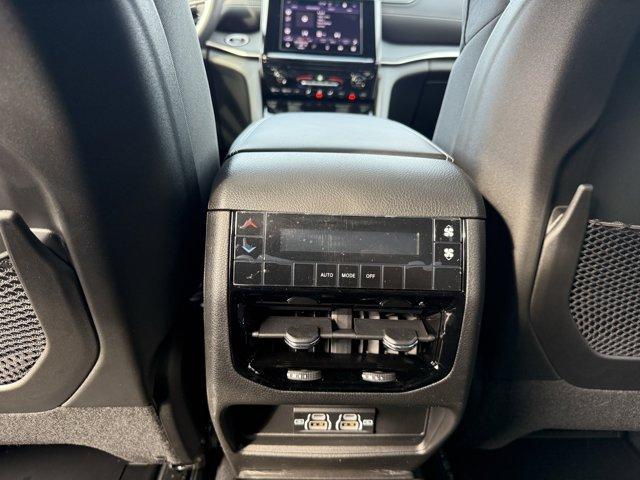 new 2025 Jeep Grand Cherokee L car, priced at $38,948