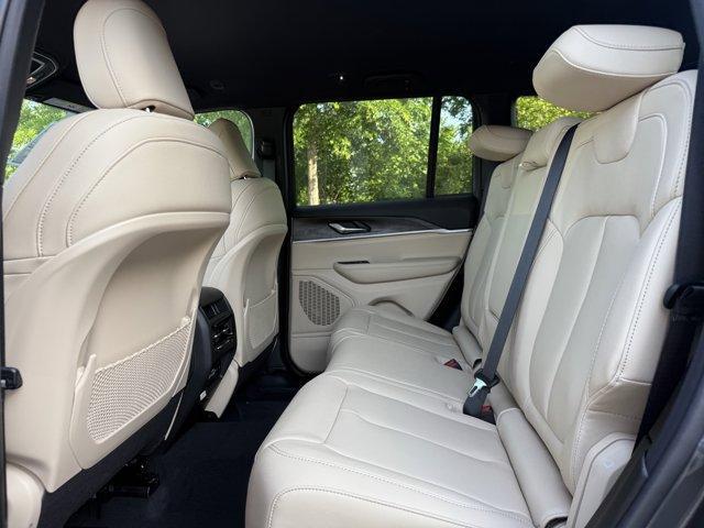 new 2025 Jeep Grand Cherokee car, priced at $48,220