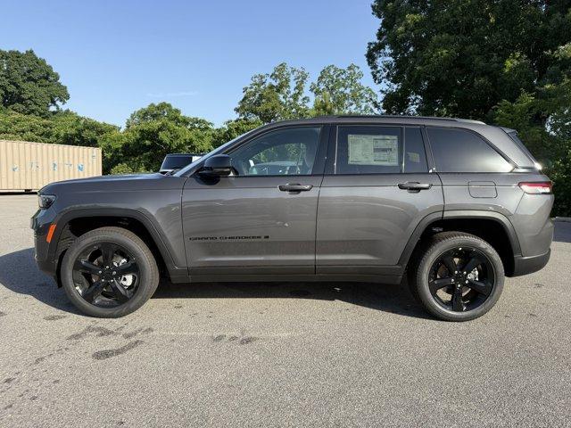 new 2025 Jeep Grand Cherokee car, priced at $44,396