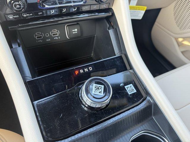 new 2025 Jeep Grand Cherokee car, priced at $48,220
