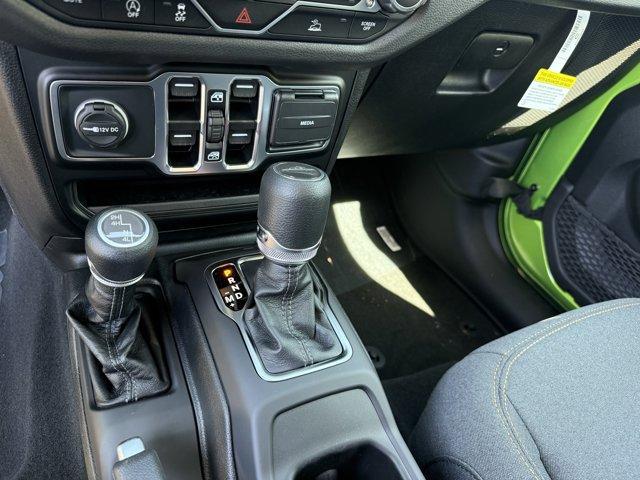 new 2025 Jeep Gladiator car, priced at $45,480
