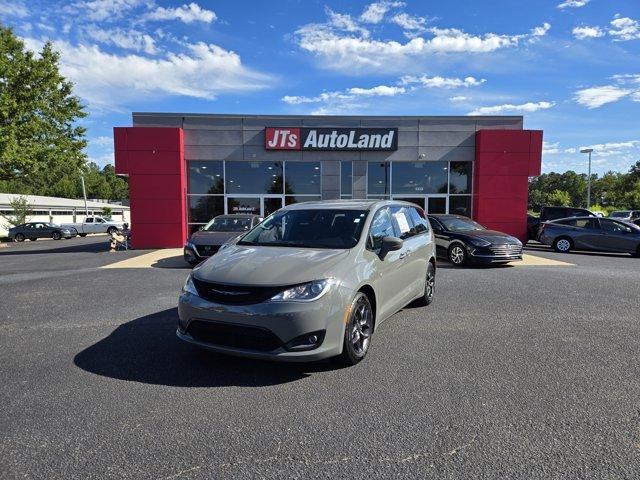 used 2020 Chrysler Pacifica car, priced at $17,990