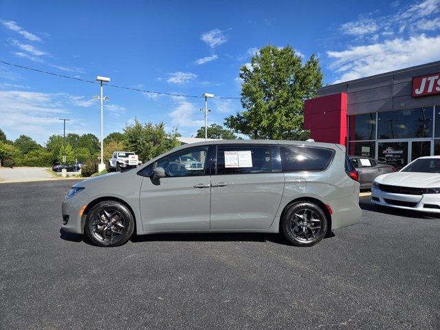 used 2020 Chrysler Pacifica car, priced at $17,990
