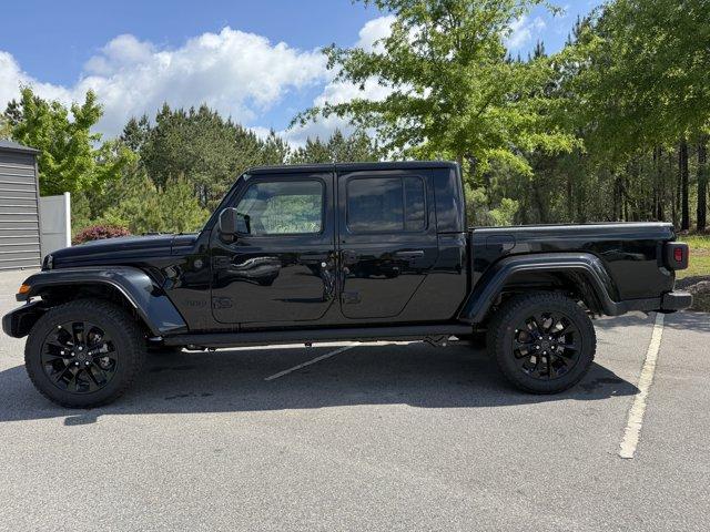 new 2025 Jeep Gladiator car, priced at $45,480