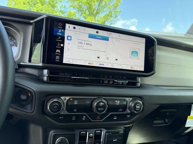 new 2025 Jeep Gladiator car, priced at $45,480