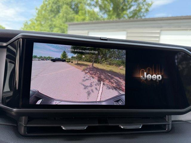 new 2025 Jeep Gladiator car, priced at $42,121