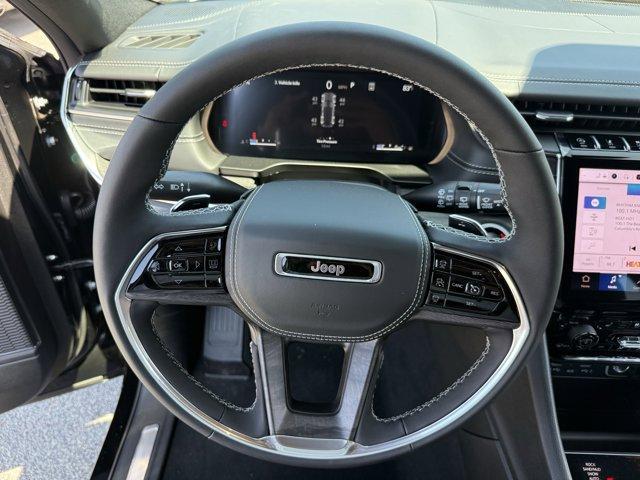 new 2025 Jeep Grand Cherokee car, priced at $59,585