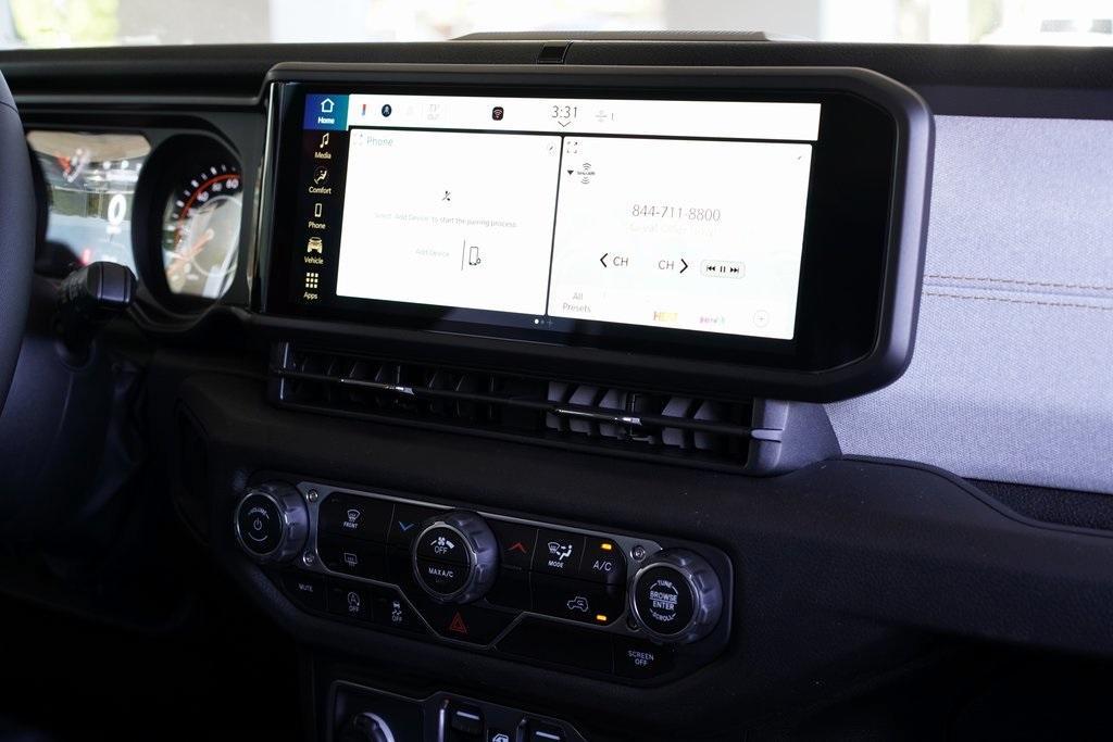 new 2025 Jeep Wrangler car, priced at $48,070