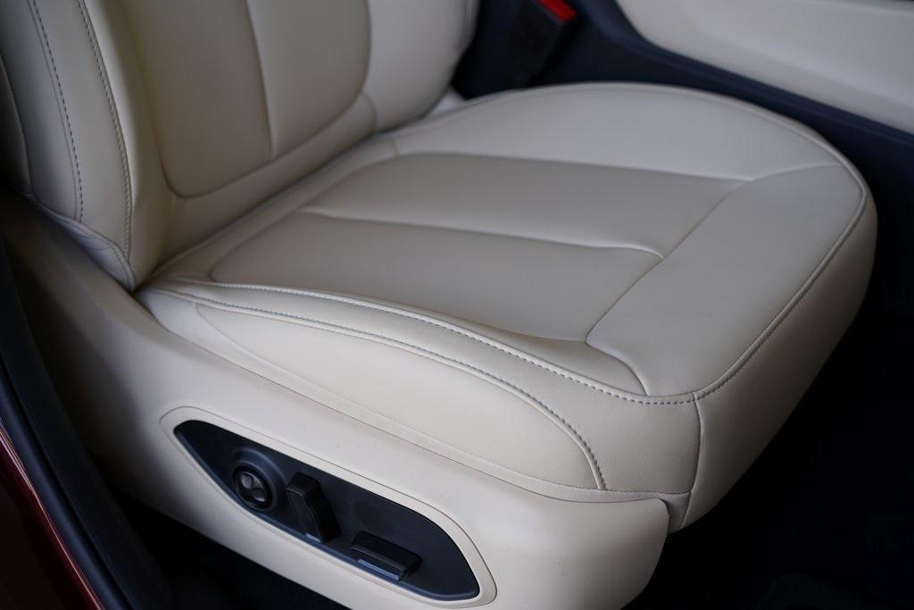 new 2025 Jeep Grand Cherokee car, priced at $52,735