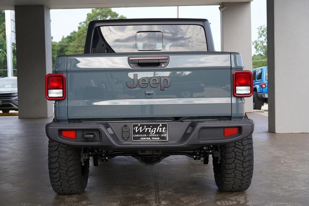 new 2025 Jeep Gladiator car, priced at $52,385