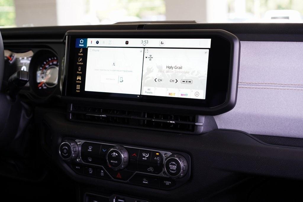 new 2025 Jeep Gladiator car, priced at $52,385