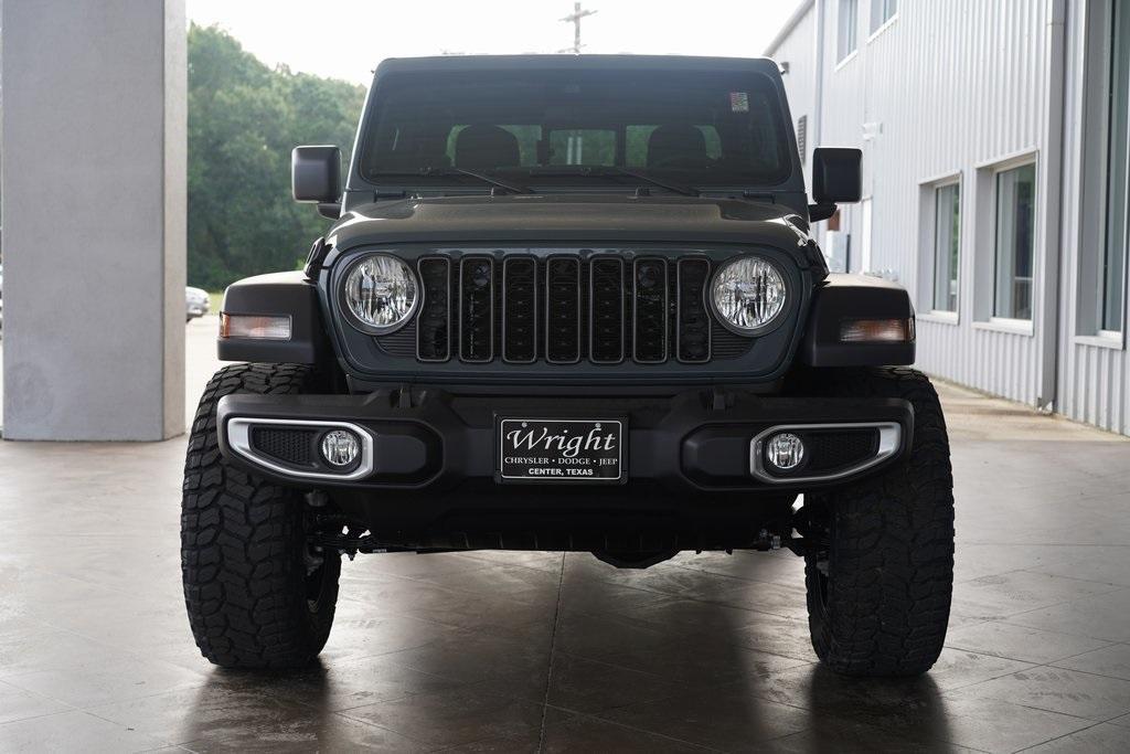 new 2025 Jeep Gladiator car, priced at $52,385
