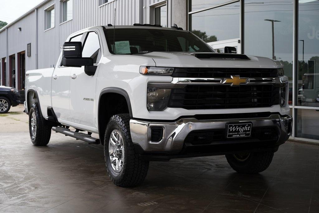 used 2024 Chevrolet Silverado 2500 car, priced at $55,728