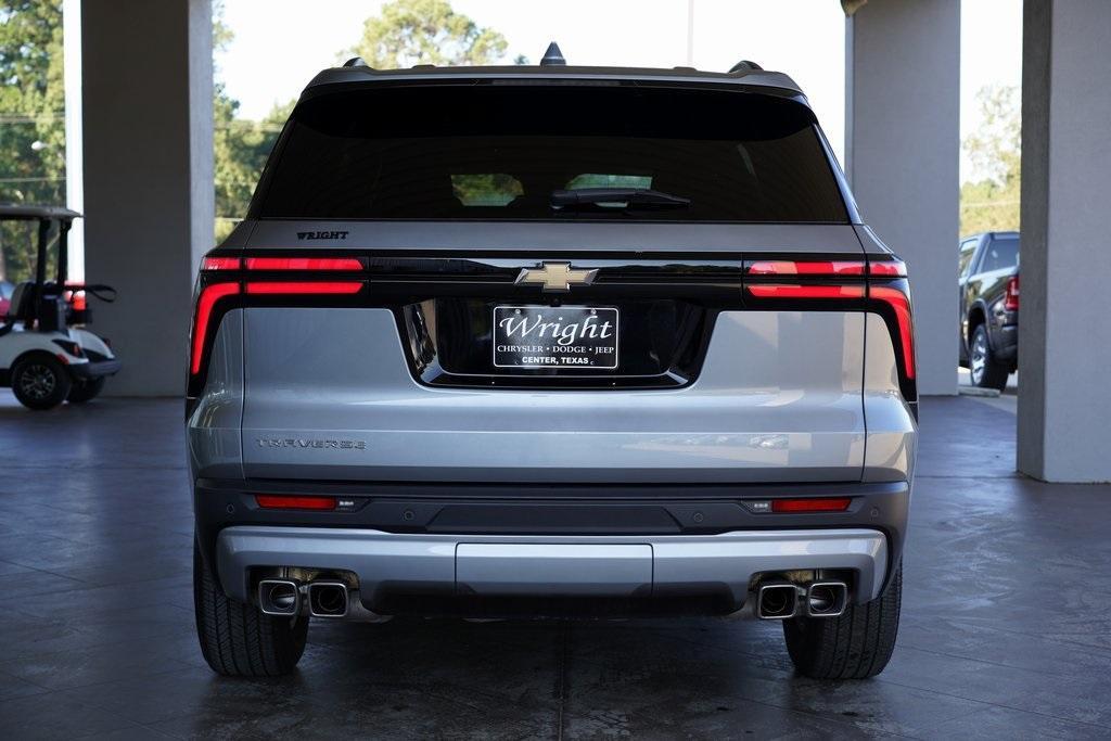 used 2025 Chevrolet Traverse car, priced at $39,995