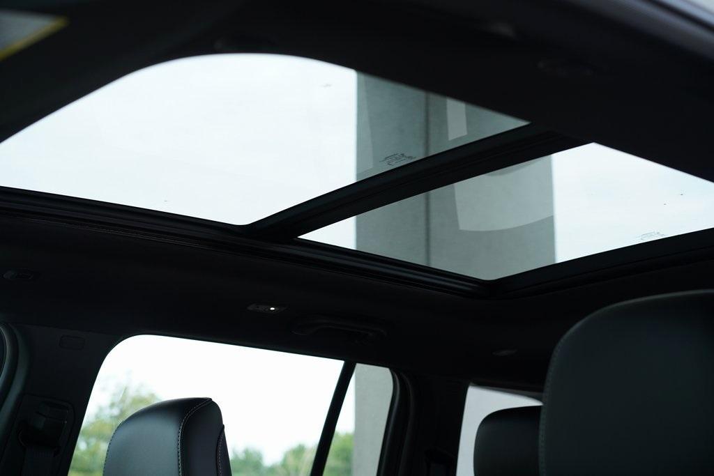 new 2025 Jeep Grand Cherokee car, priced at $49,890