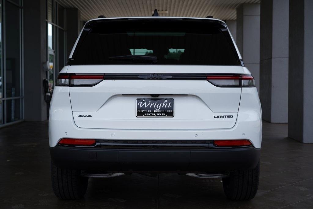 new 2025 Jeep Grand Cherokee car, priced at $49,890