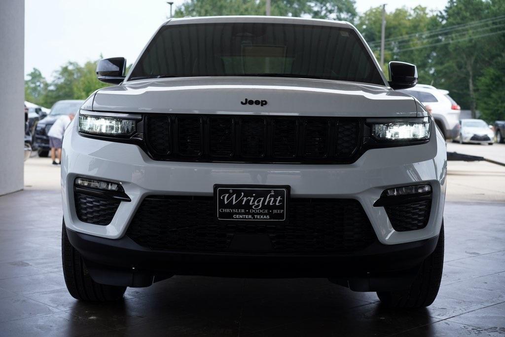 new 2025 Jeep Grand Cherokee car, priced at $49,890
