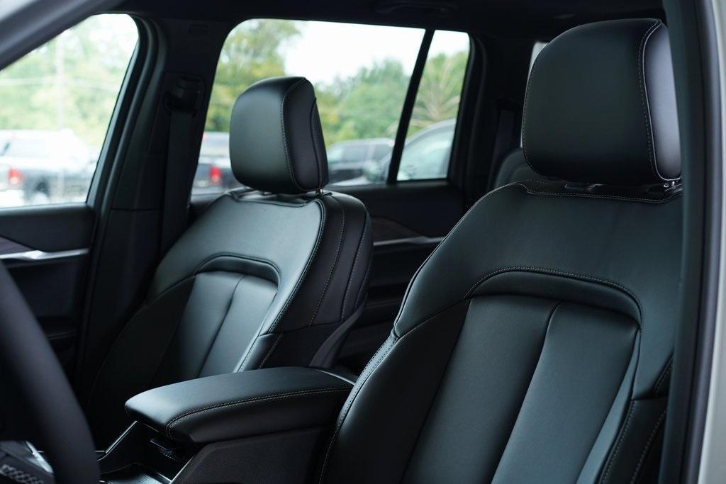 new 2025 Jeep Grand Cherokee car, priced at $49,890