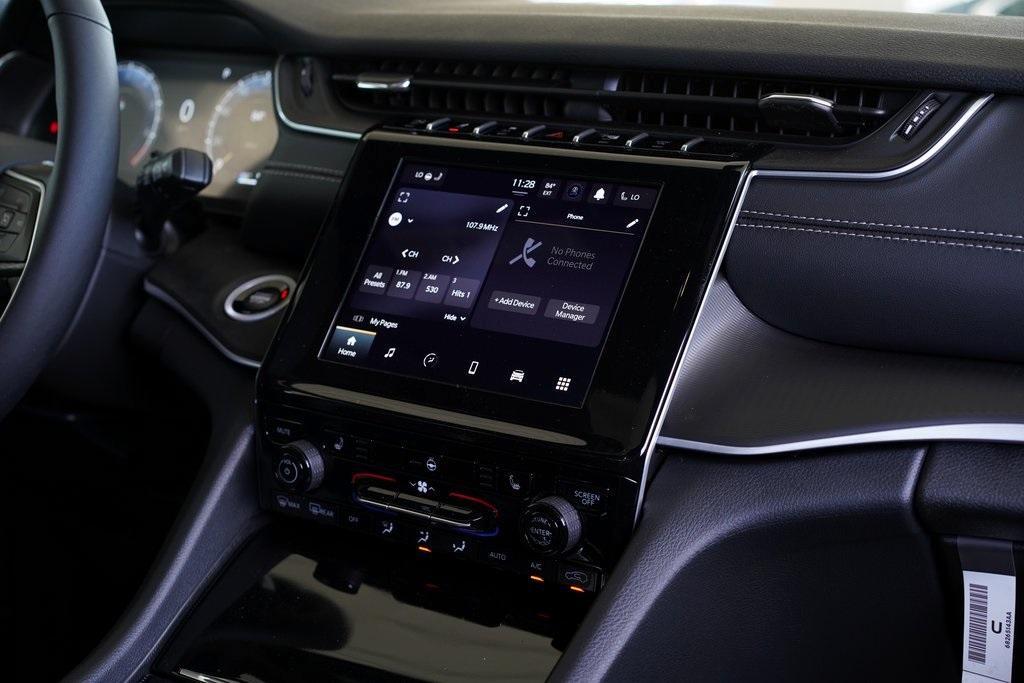 new 2025 Jeep Grand Cherokee car, priced at $48,375