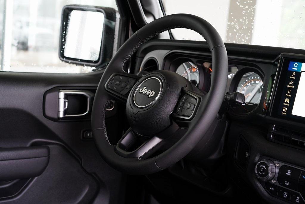 new 2025 Jeep Wrangler car, priced at $38,580