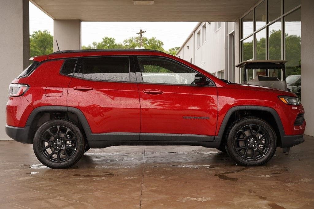 new 2025 Jeep Compass car, priced at $31,377