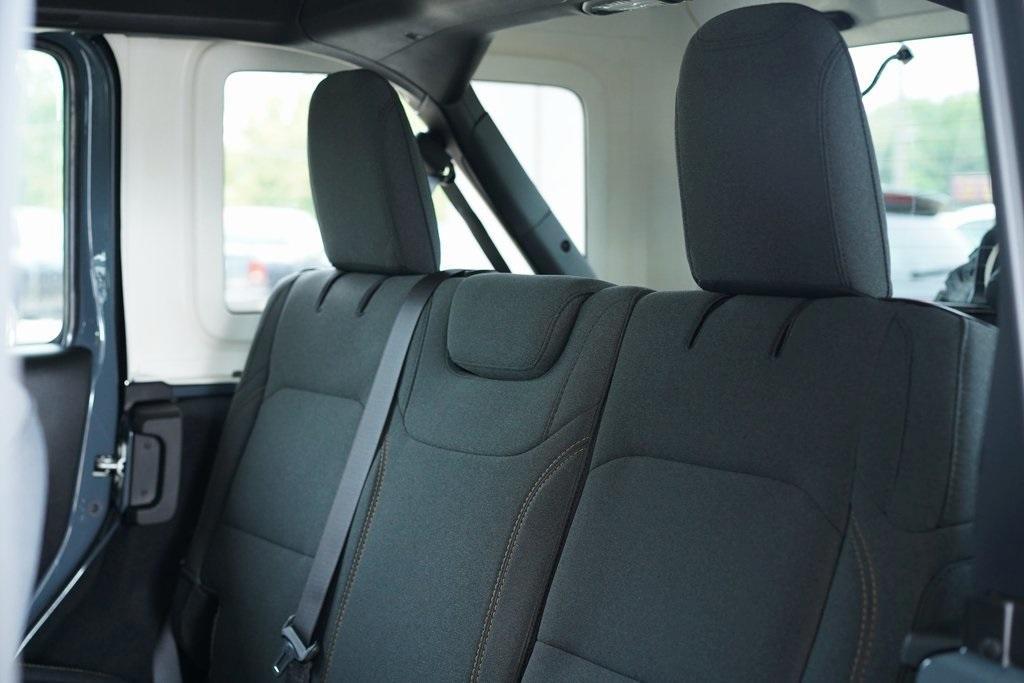 new 2025 Jeep Wrangler car, priced at $55,070