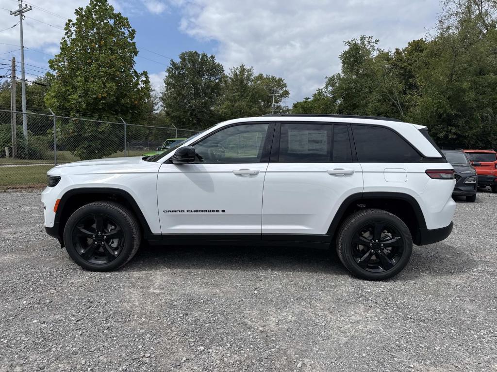 new 2025 Jeep Grand Cherokee car, priced at $51,022