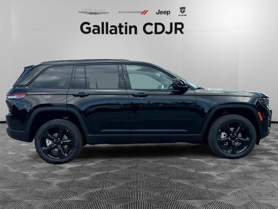 new 2025 Jeep Grand Cherokee car, priced at $55,460