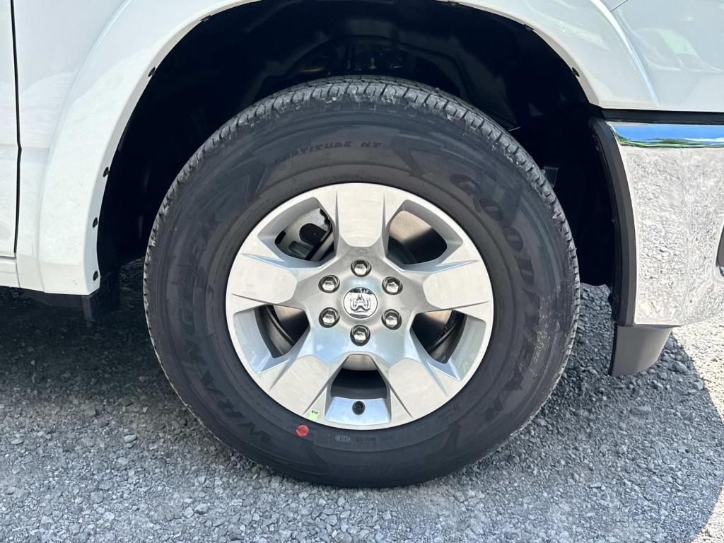 new 2025 Ram 1500 car, priced at $40,534