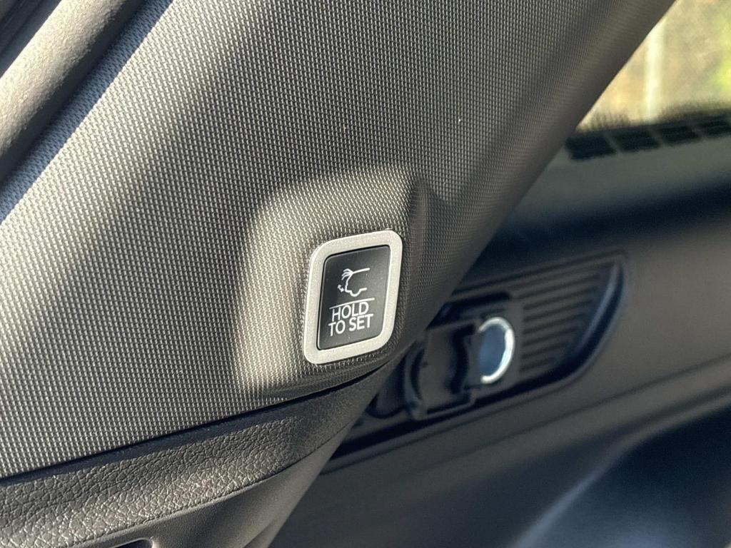 new 2025 Jeep Grand Cherokee car, priced at $49,370