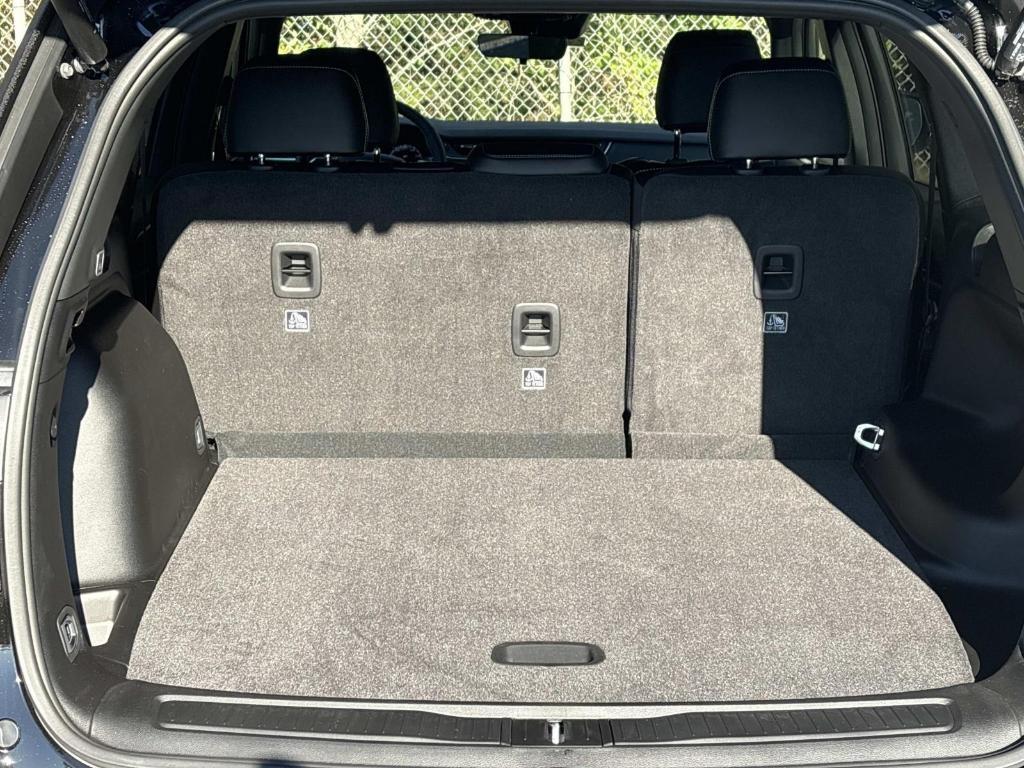 new 2025 Jeep Grand Cherokee car, priced at $49,370